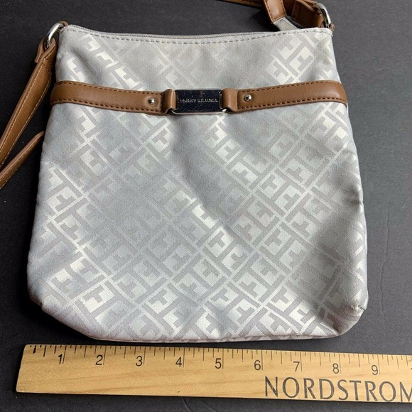 TOMMY HILFIGER Gray Handbag‎ Crossbody Purse - Picture 8 of 12
